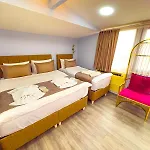 House 1 Lejlighedshotel 2*