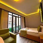 Lejlighedshotel House 1 2*