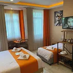 House 1 Lejlighedshotel 2*