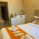 Lejlighedshotel House 1 2*