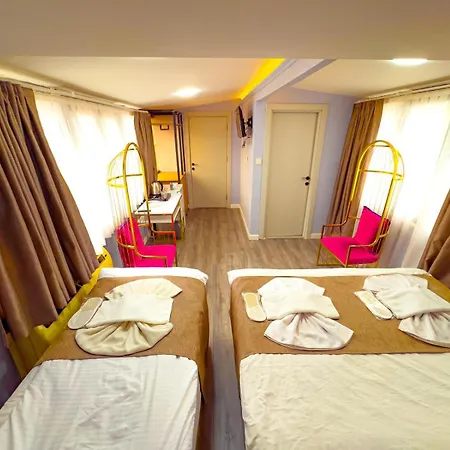House 1 Apart-hotel