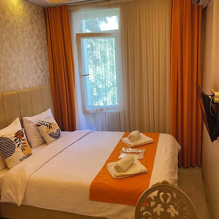 House 1 Apart-hotel