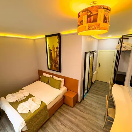 House 1 Aparthotel