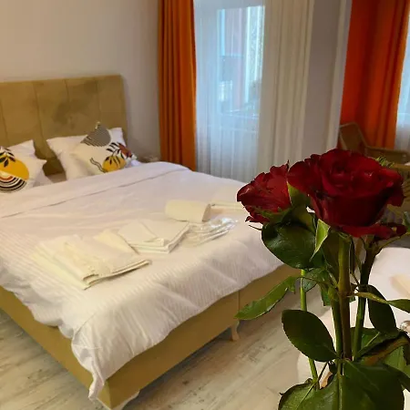 House Hotel 1
