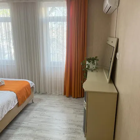 House Hotel 1 Aparthotel