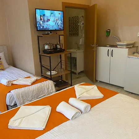House Hotel 1 Aparthotel