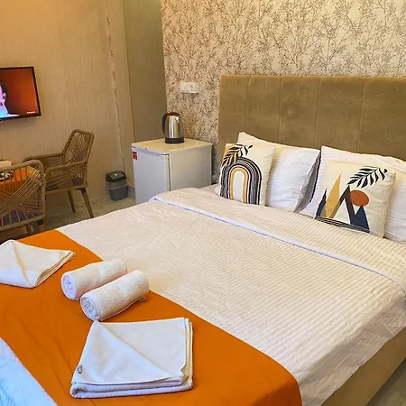 Aparthotel House Hotel 1 *