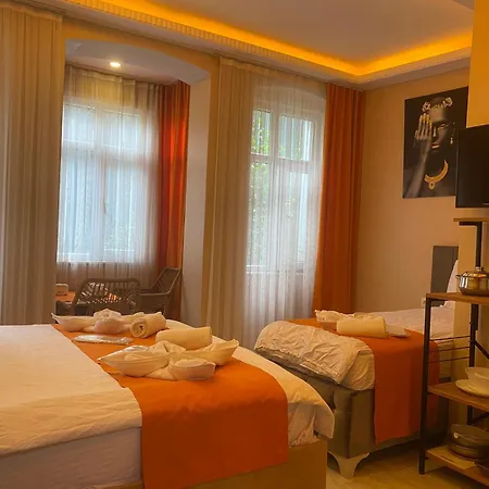 Aparthotel House Hotel 1